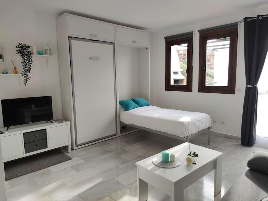 Apartamento Maika Benalsun Pueblo Evita Benalmádena Extérieur photo